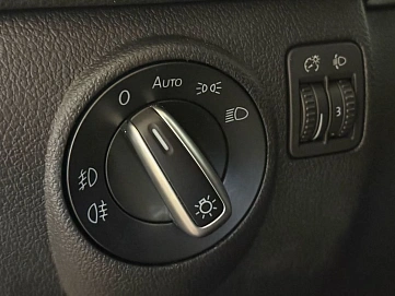 Volkswagen Tiguan, 2011г., полный привод, автомат