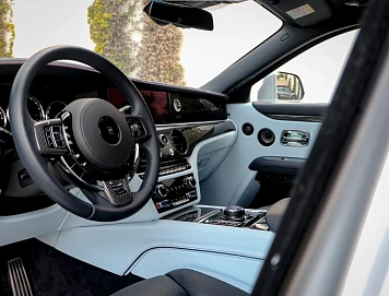 Rolls-Royce Ghost, 2024г., полный привод, автомат