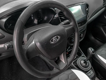 Lada (ВАЗ) Vesta, 2016г., передний привод, робот
