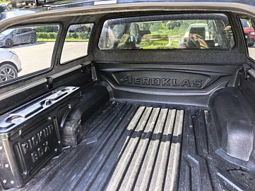Toyota Hilux, 2012г., полный привод, механика