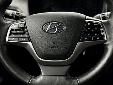Hyundai Solaris, 2021г., передний привод, автомат