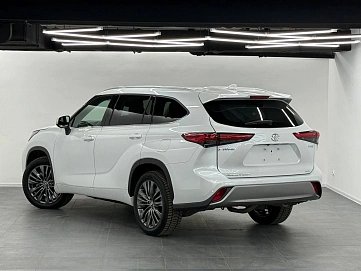 Toyota Highlander, 2026г., полный привод, автомат