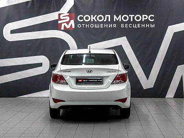Hyundai Solaris, 2015г., передний привод, автомат