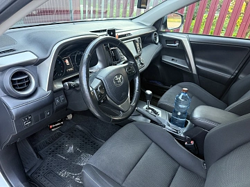 Toyota RAV4, 2019г, полный привод, вариатор