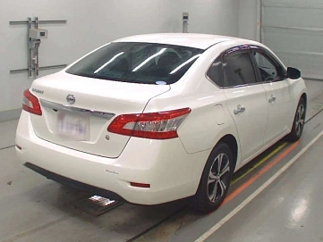 Nissan Sylphy, 2017г, передний привод, вариатор