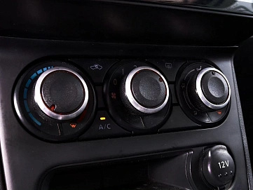 Nissan Qashqai, 2013г., передний привод, вариатор