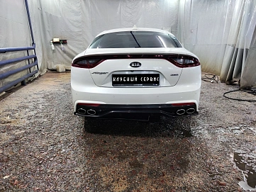 Kia Stinger, 2018г., полный привод, автомат