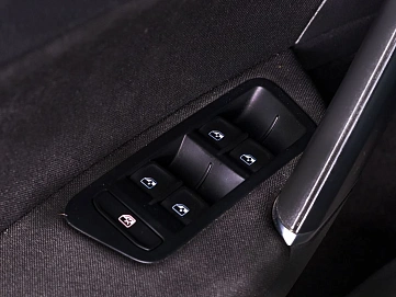 Volkswagen Golf, 2019г., передний привод, механика