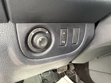 Renault Sandero, 2017г., передний привод, автомат