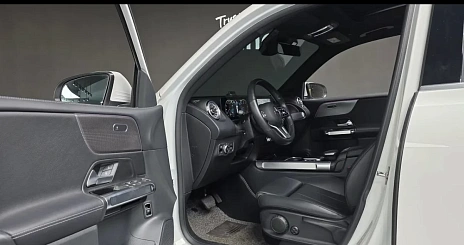 Mercedes-Benz GLB, 2022г., передний привод, робот