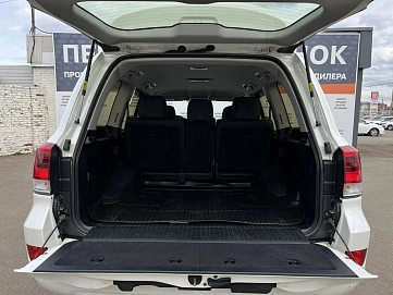 Toyota Land Cruiser, 2016г., полный привод, автомат