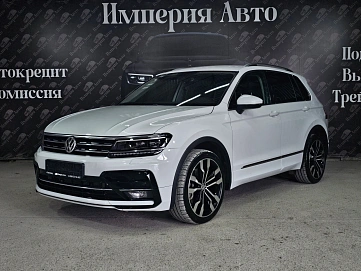 Volkswagen Tiguan, 2018г., полный привод, робот