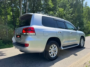 Toyota Land Cruiser, 2017г., полный привод, автомат