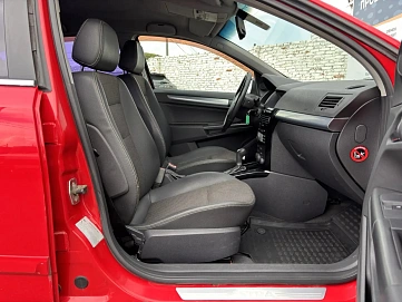 Opel Astra, 2008г., передний привод, автомат