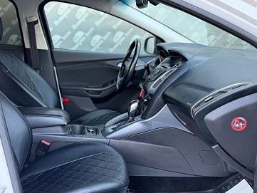 Ford Focus, 2013г., передний привод, робот