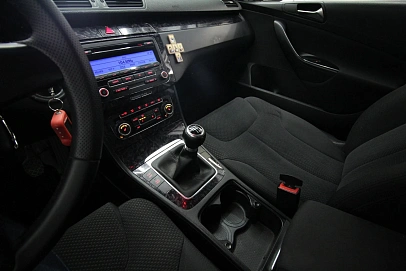 Volkswagen Passat, 2010г., передний привод, механика
