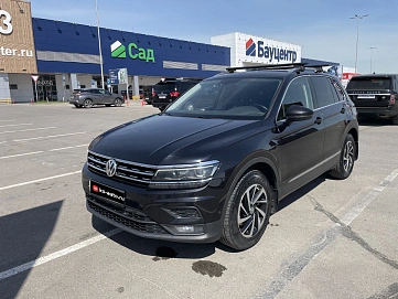 Volkswagen Tiguan, 2018г, полный привод, робот