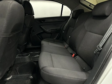 Skoda Rapid, 2015г., передний привод, механика