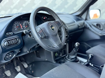 Chevrolet Niva, 2014г., полный привод, механика
