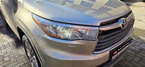 Toyota Highlander, 2014г, передний привод, автомат