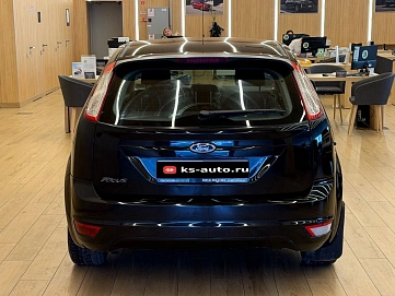 Ford Focus, 2010г, передний привод, механика