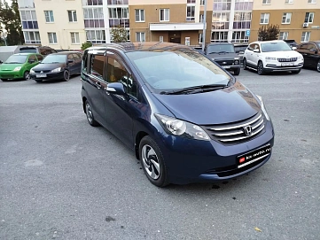Honda Freed, 2011г., передний привод, вариатор