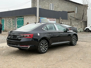 Skoda Superb, 2025г., передний привод, робот