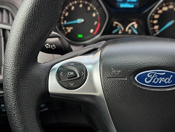 Ford Focus, 2012г., передний привод, робот