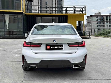 BMW 3 серии, 2023г, задний привод, автомат