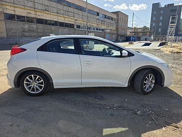 Honda Civic, 2012г., передний привод, механика