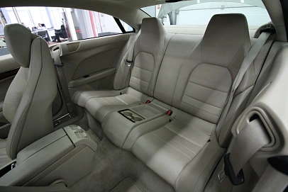 Mercedes-Benz E-Класс, 2012г., задний привод, автомат