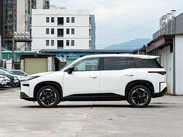 Toyota bZ3X, 2026г., передний привод, автомат