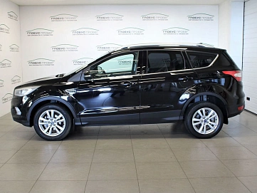 Ford Kuga, 2017г., передний привод, автомат