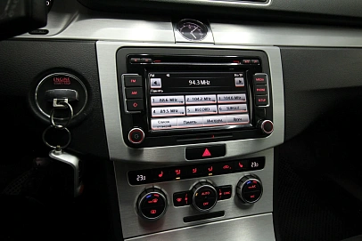 Volkswagen Passat, 2013г., передний привод, робот