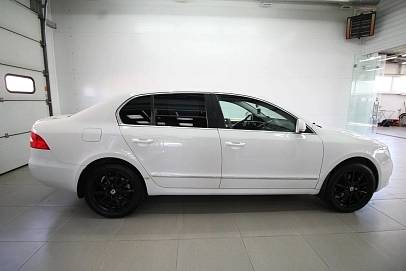 Skoda Superb, 2012г., передний привод, автомат