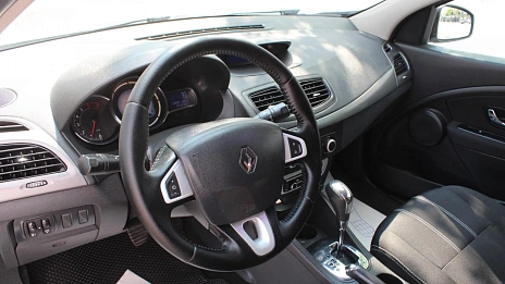 Renault Megane, 2013г., передний привод, механика