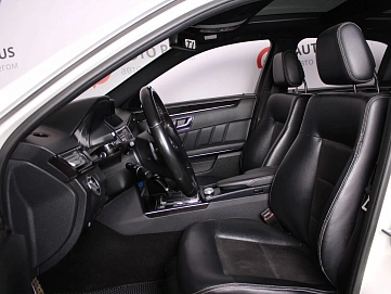 Mercedes-Benz E-Класс, 2011г., задний привод, автомат