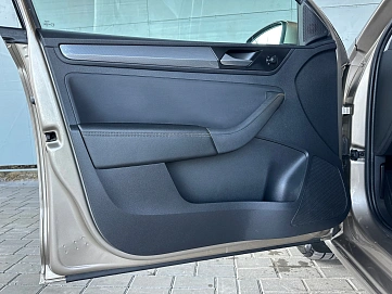 Volkswagen Polo, 2020г., передний привод, автомат