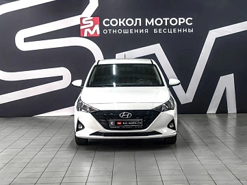 Hyundai Solaris, 2021г., передний привод, автомат
