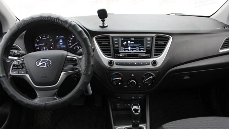 Hyundai Solaris, 2017г., передний привод, механика