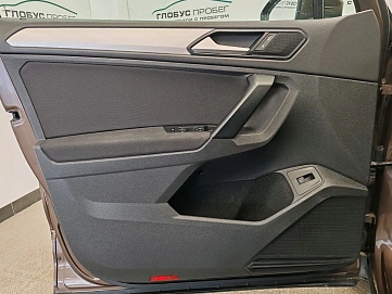 Volkswagen Tiguan, 2020г., передний привод, робот