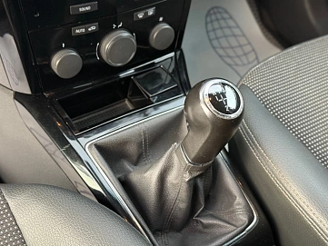 Opel Astra, 2013г., передний привод, механика