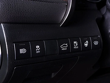 Toyota Camry, 2020г., передний привод, автомат