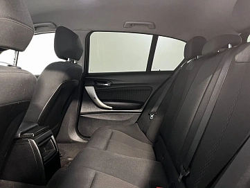 BMW 1 серии, 2012г., задний привод, автомат