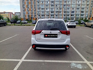 Mitsubishi Outlander, 2016г., полный привод, вариатор