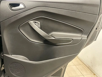Ford Kuga, 2016г., передний привод, автомат