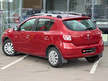 Renault Sandero, 2017г., передний привод, автомат