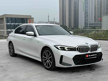 BMW 3 серии, 2023г, задний привод, автомат