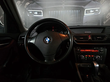 BMW X1, 2012г., задний привод, автомат