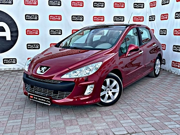 Peugeot 308, 2008г., передний привод, автомат
